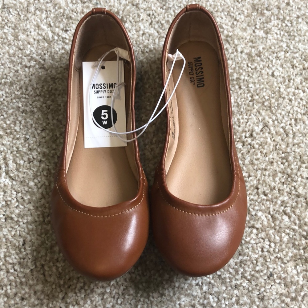 Women’s Cognac Flats